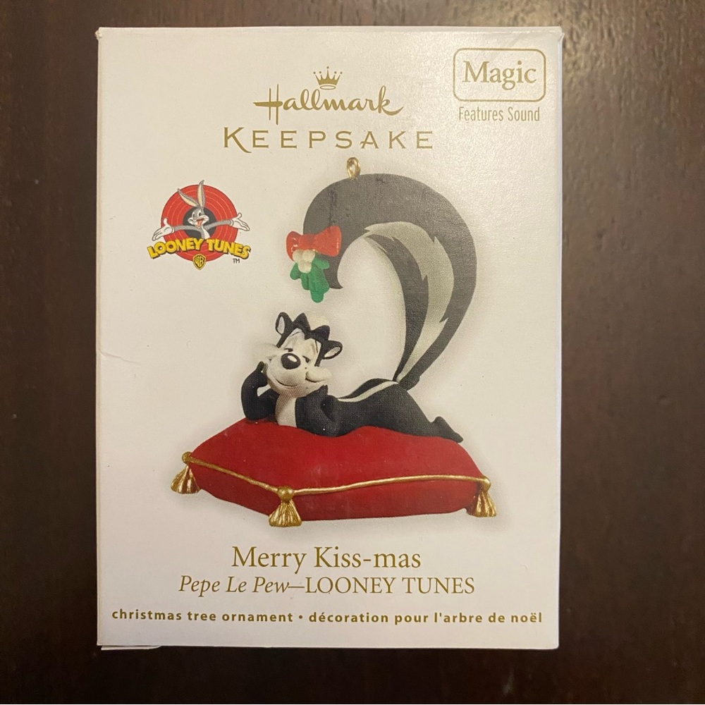 Hallmark Keepsake Pepe Le Pew Ornament with Red and Black